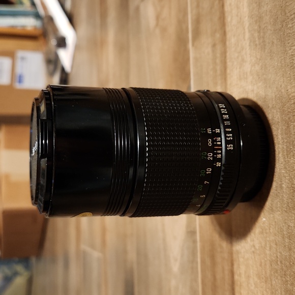 Canon FD 135mm f/3.5 Lens - Picture 5 of 5